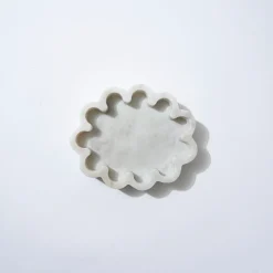 Marble Oval Ribbed Catchall White Marle