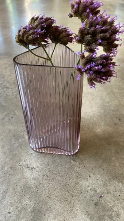 Profile Vase Rose (M)