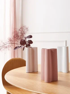 Ribbed Petal Vase Nude (L)