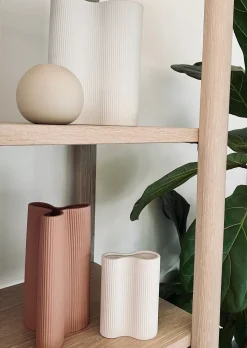 Ribbed Petal Vase Ochre (L)