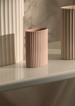 Ripple Oval Vase Icy Pink (M)