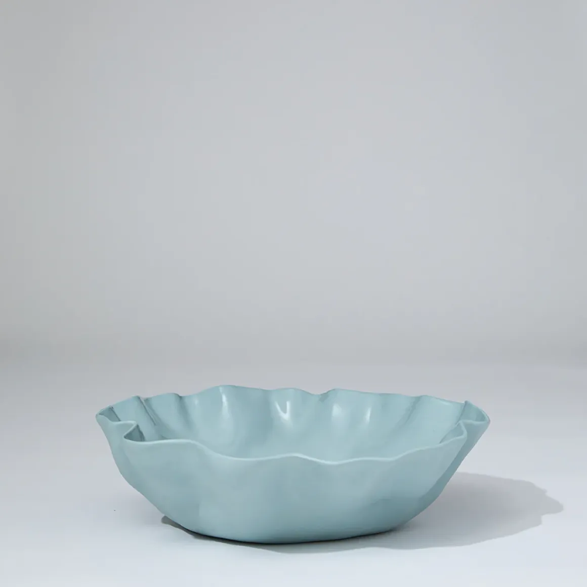 Ruffle Bowl Light Blue (L)