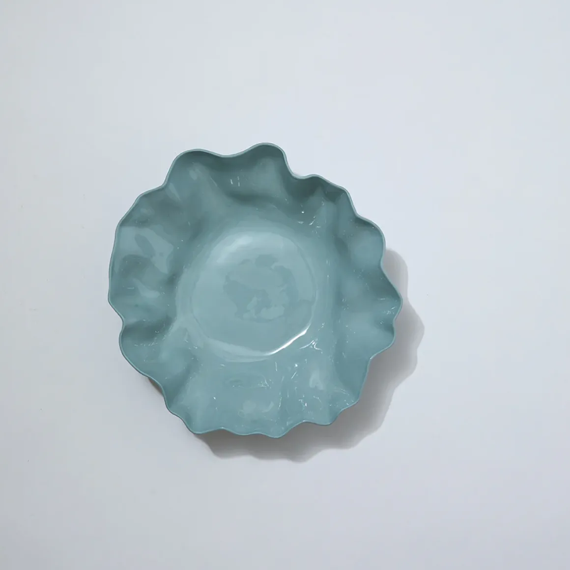 Ruffle Bowl Light Blue (L)