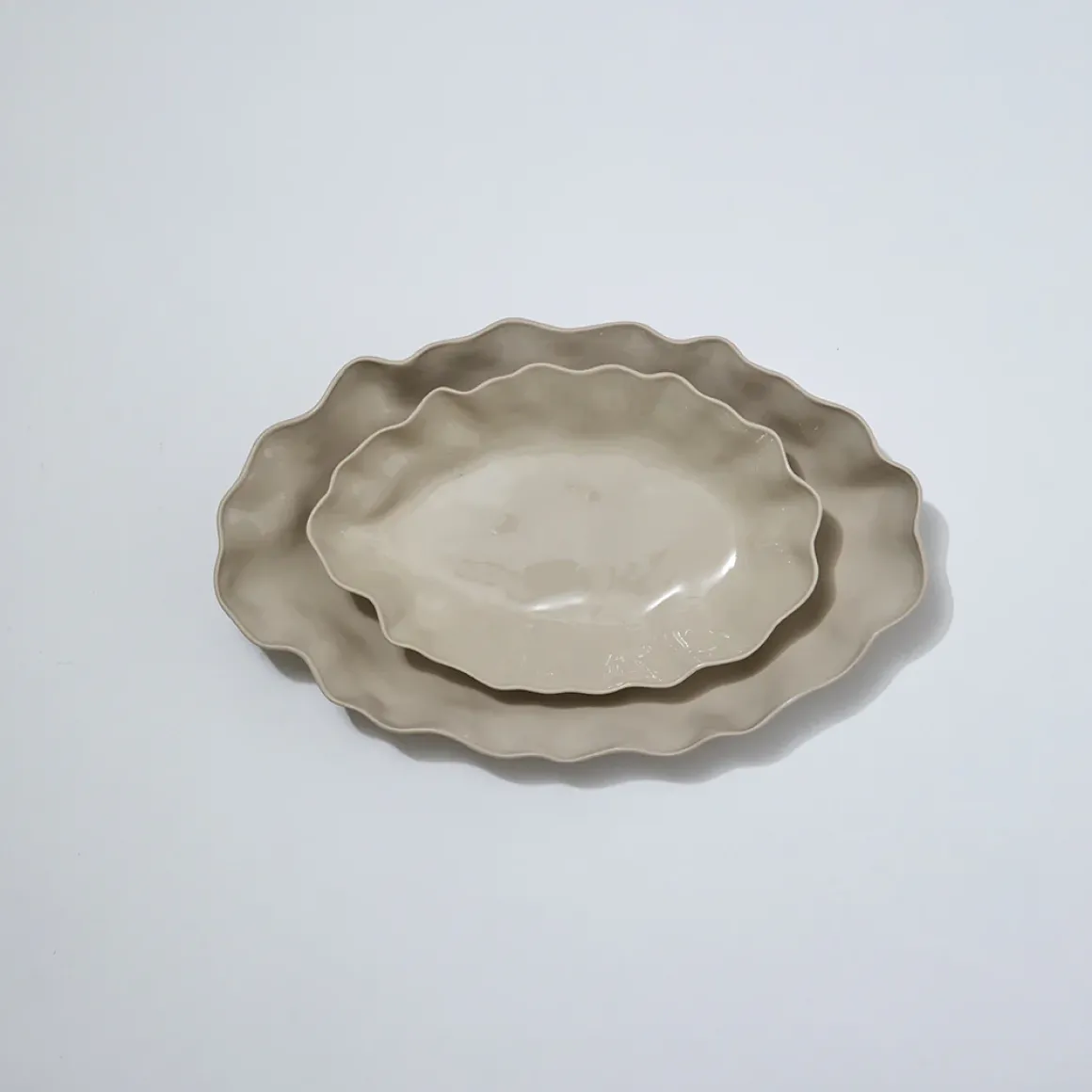 Ruffle Rectangle Platter Chalk White (M)